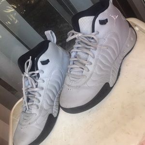 Boys Nike jumpman snicker